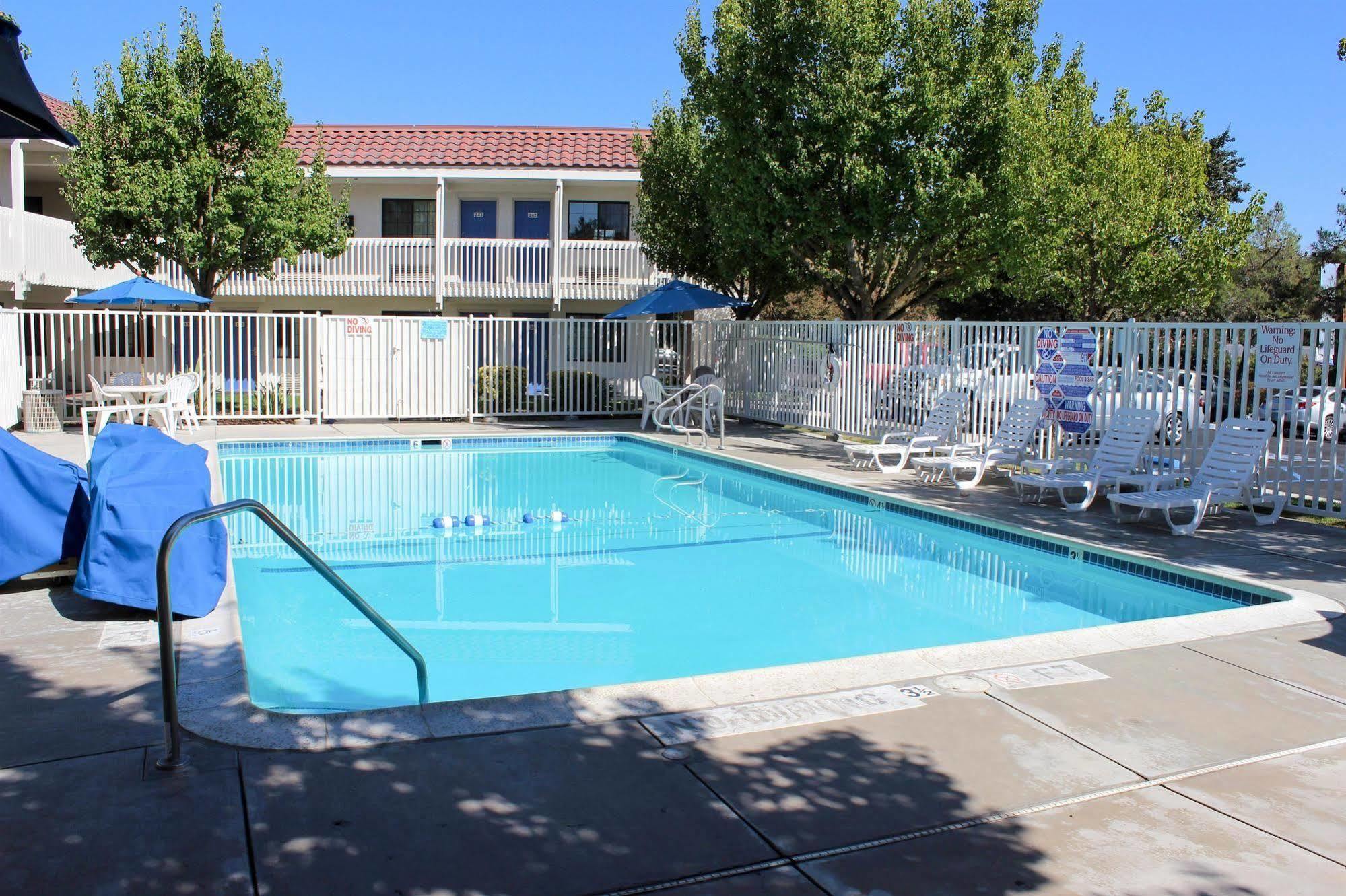 Motel 6-Paso Robles, Ca Dış mekan fotoğraf