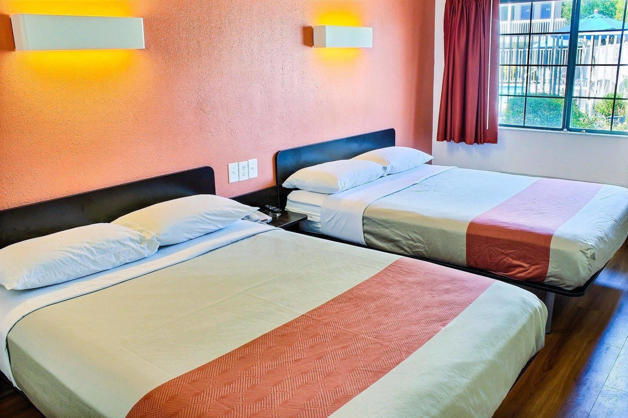 Motel 6-Paso Robles, Ca Dış mekan fotoğraf