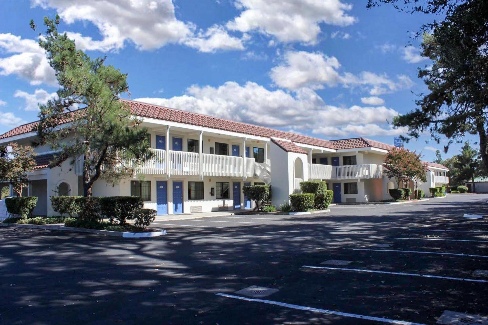 Motel 6-Paso Robles, Ca Dış mekan fotoğraf