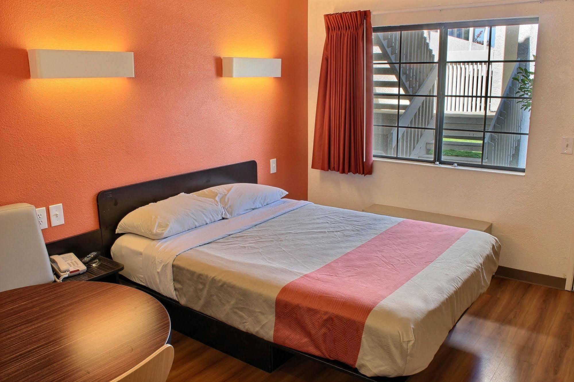 Motel 6-Paso Robles, Ca Dış mekan fotoğraf