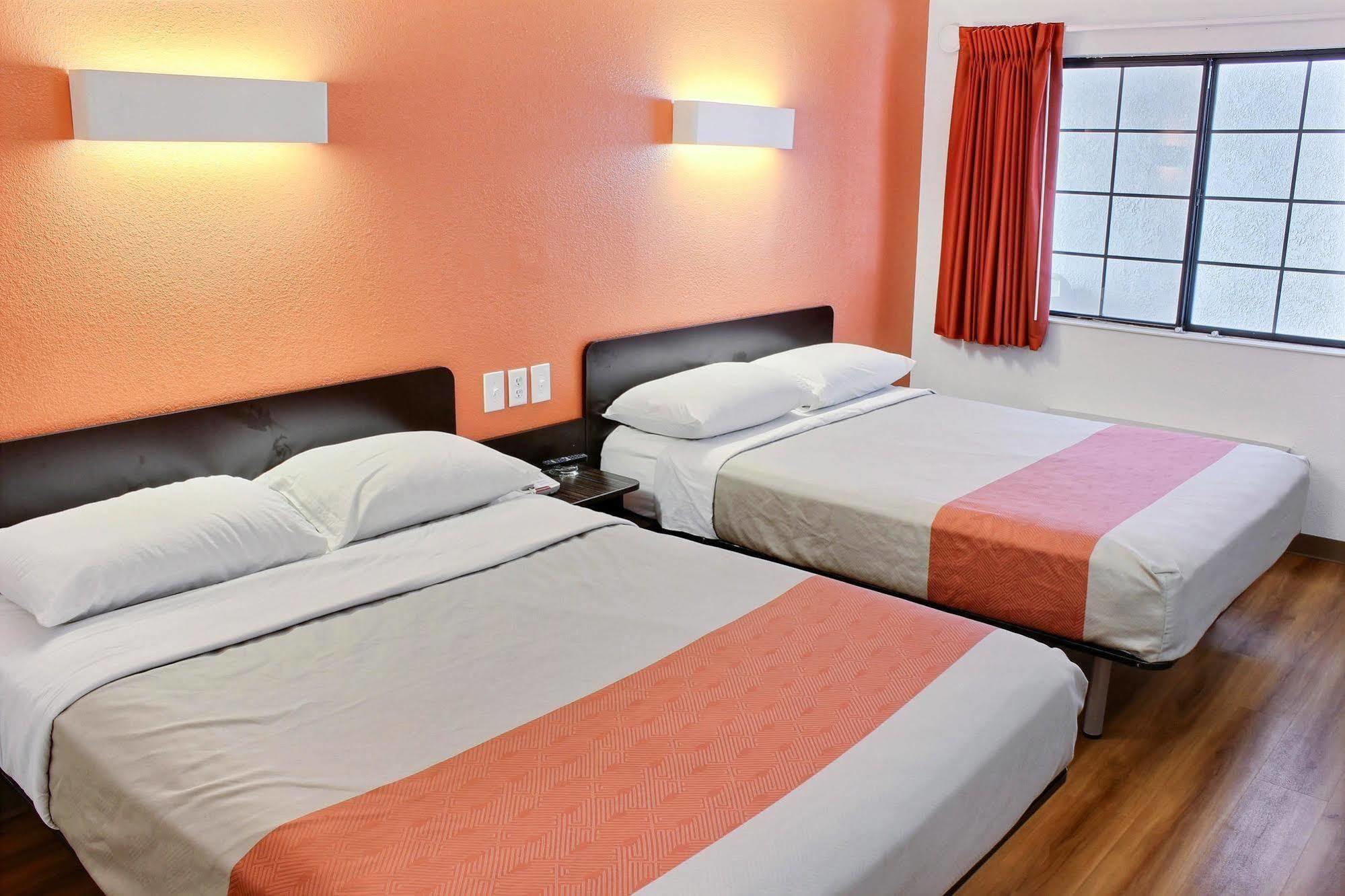 Motel 6-Paso Robles, Ca Dış mekan fotoğraf